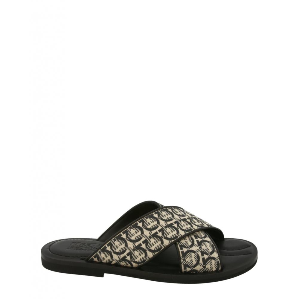 

Сандалии Salvatore Ferragamo Sion Gancini черный