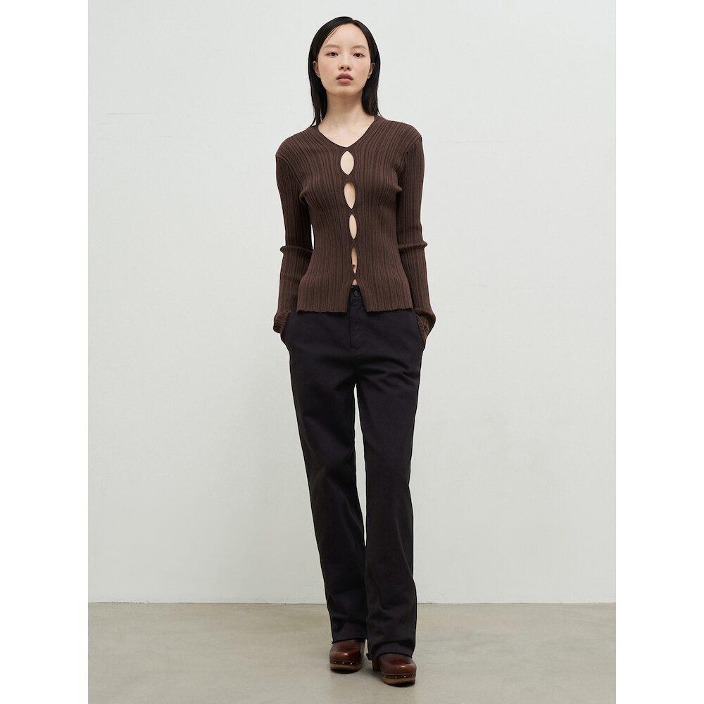 Anggae V Neck Slit Knit Pullover Brown