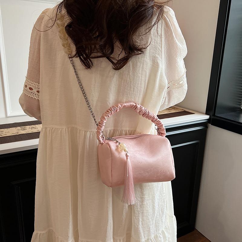 Fashion Pleated Handbag Women's Bag Spring New Pillow Bag Simple Shoulder Messenger Bag