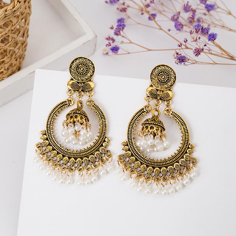 European & American Bohemian Bell Pearl Tassel Stud Earrings - Retro Ethnic Style for Women