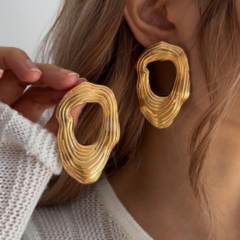 Punk Irregular Geometric Metal Stud Earrings for Women Simple Gold Color Circle Piercing Earrings Fashion Jewelry Accessories