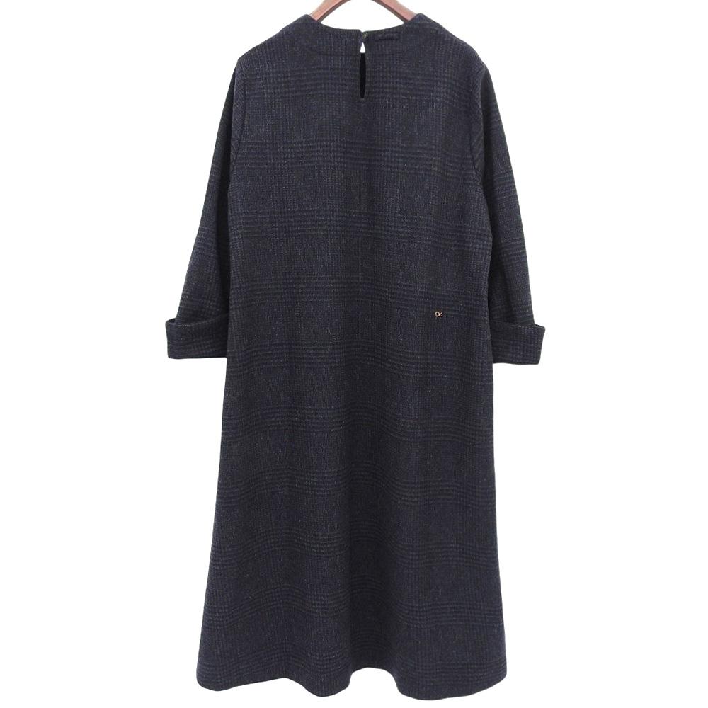 45R Beautiful wool tweed stretch dress, women's, navy, size 3, item number 5105030 dress 36 NavyUsed