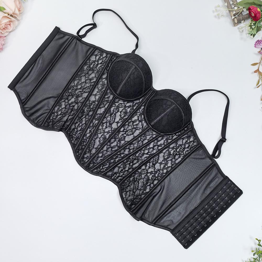 Corsés, ropa de mujer moderna y elegante