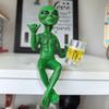 Miniature Drinking Beer Alien Figurine Tabletop Decors For Home And Garden Resins Craft Sitting Statue Ornament Gift
