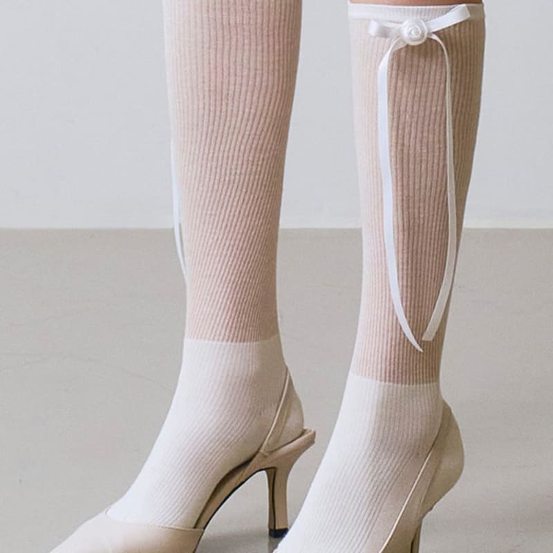 

VINAJ Mini Jenny Rose Ribbon Socks (White) ONE