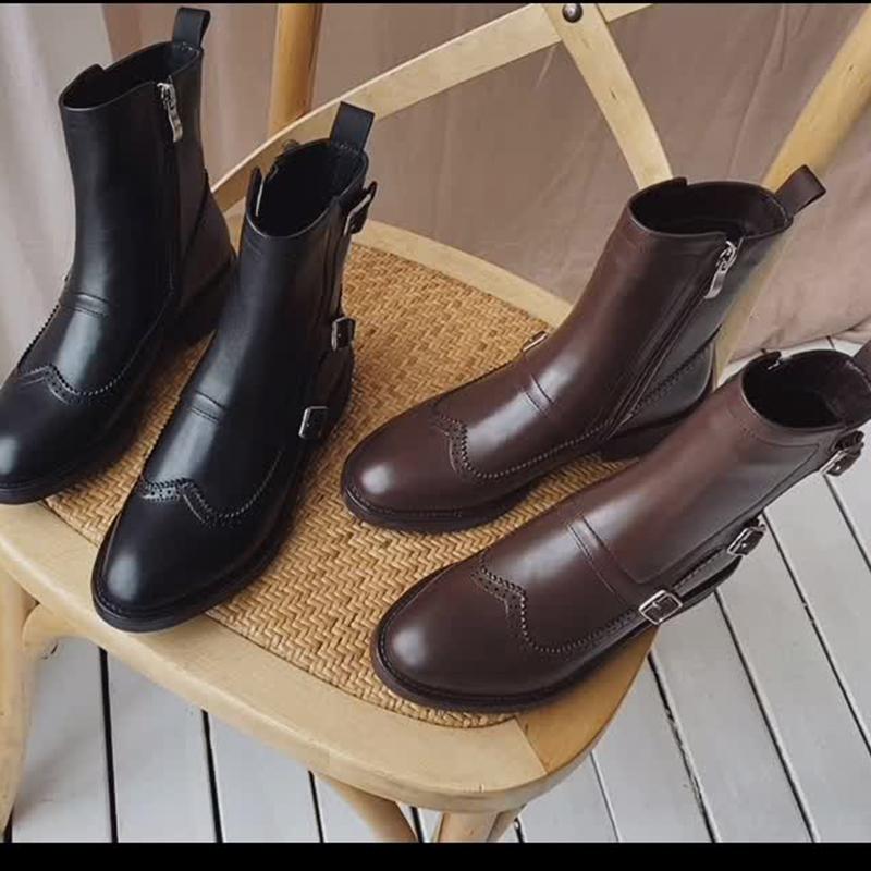 Fashion 2025 winter new full leather low-heeled women's boots retro fashion all-match essential women's short boots pointed ankle boots