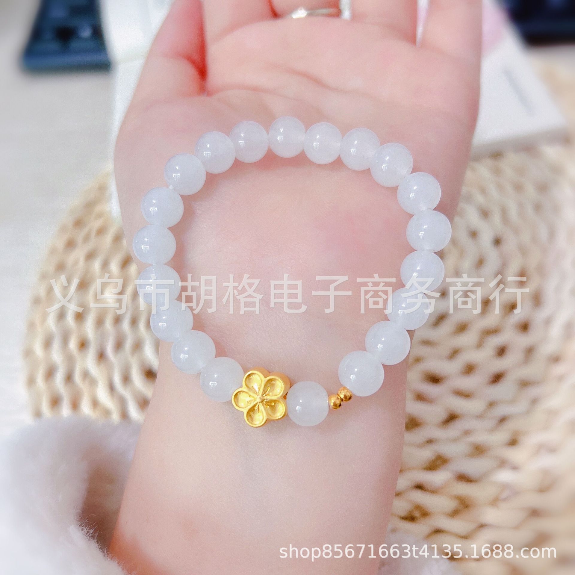 

JYL TS Bracelet Peach Blossom Lucky Bead Design Feng Shui Love & Friendship Small Peach Blossom [White Beads] венецианский красный