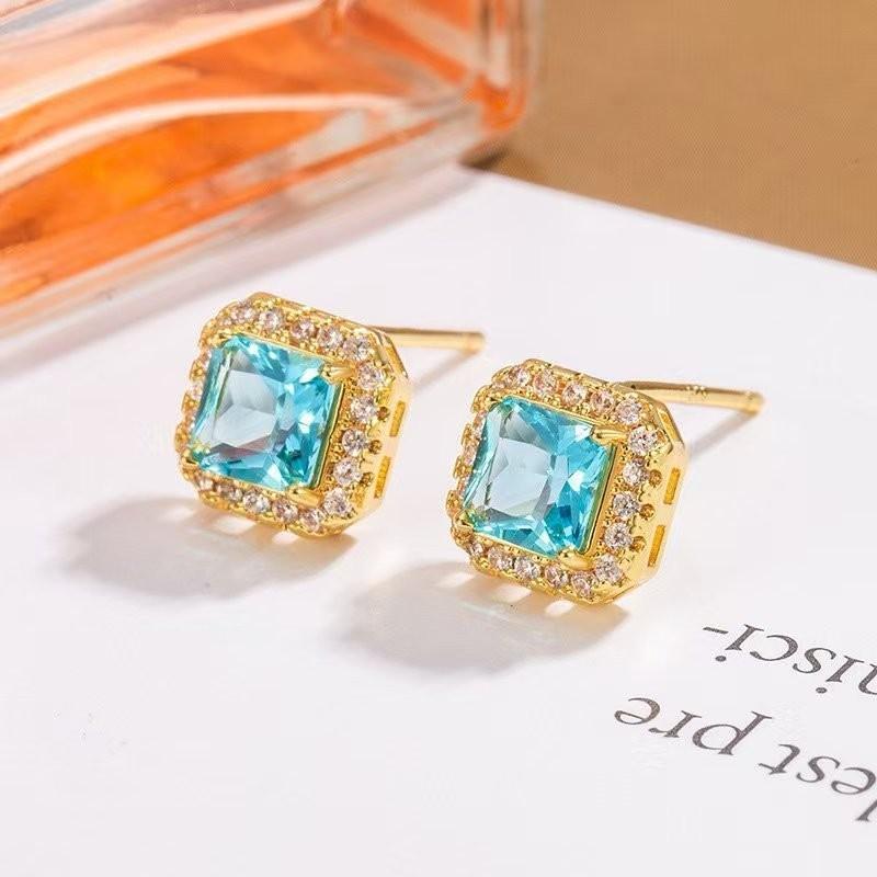 Pinkdudu Sugar Cube Yellow Diamond Stud Earrings Sparkling Light Luxury High-End Earrings Elegant PD2518