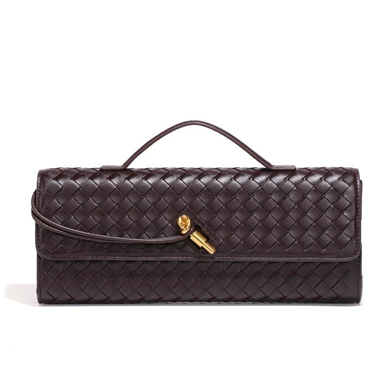 Trendy Spring And Summer Woven Soft Leather Dinner Bag Medieval Baguette Bag Organ Bag Horizontal Portable Messenger Bag