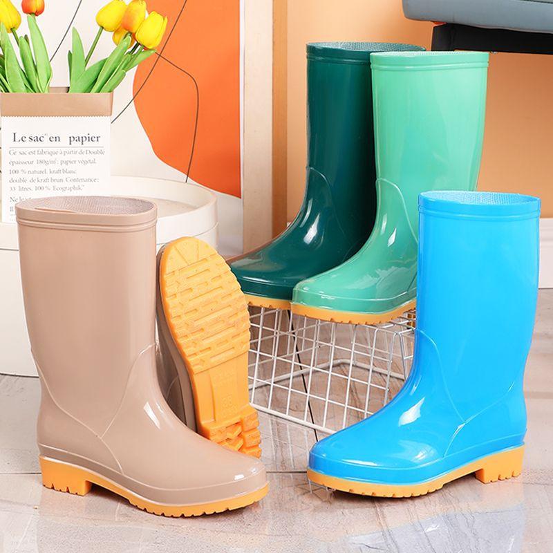 Thickened wear-resistant medium tube rain shoes women's fashion rain boots anti-fleece shoes women's non-slip work soft rubber shoes women's