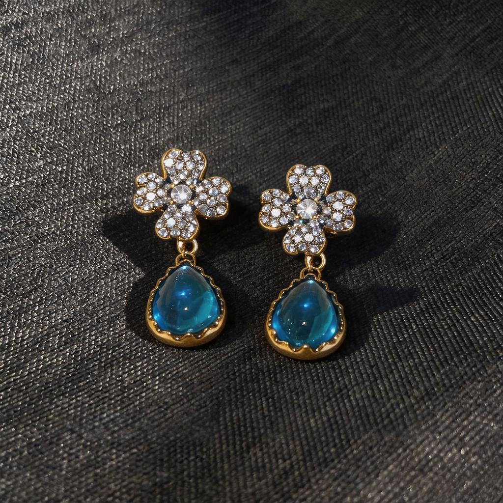Silver Needle Light Luxury Zircon Flower Resin Water Drop Earrings French Court Retro Niche Premium Women Earrings