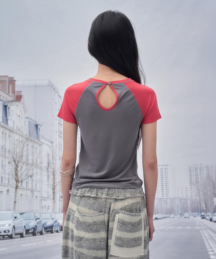 SOMSOC Bonnie Raglan Back Cut-Out T-Shirt_Scarlet