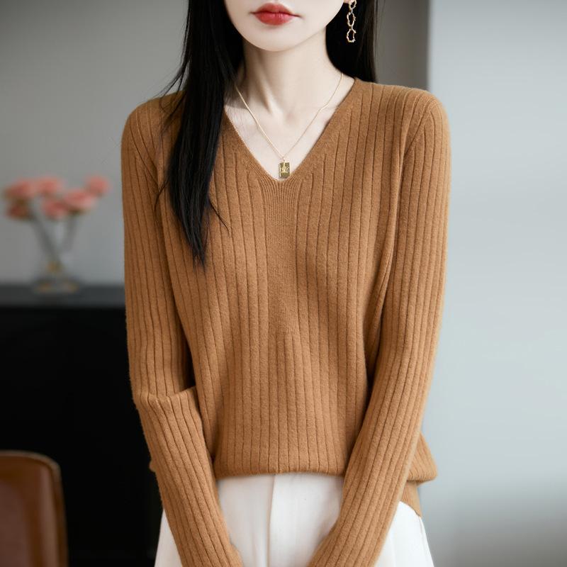 V-neck Knitted Sweater for Women's Autumn and Winter New Style Long-sleeved Fitted Base Layer Top Sweater Coat