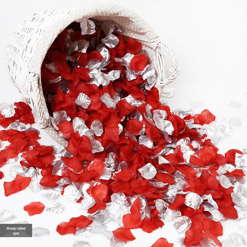 Romantische Hochzeits-Verlobungsdeko: Rote Rose Simulierte Blütenblätter