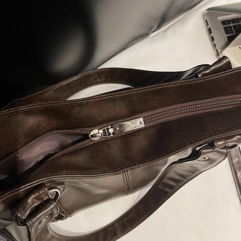 Fashion Leather Shoulder Bag for Women Multi Compartment Square Bag Retro Crossbody Bag Perfect for Shopping Daily Life and Weekend Outings