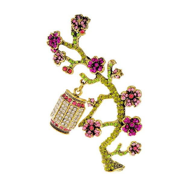 Rhinestone Lantern Plum Bossom Brooches For Women Vintage Chinese Feng Design Pin Colors Avaialble