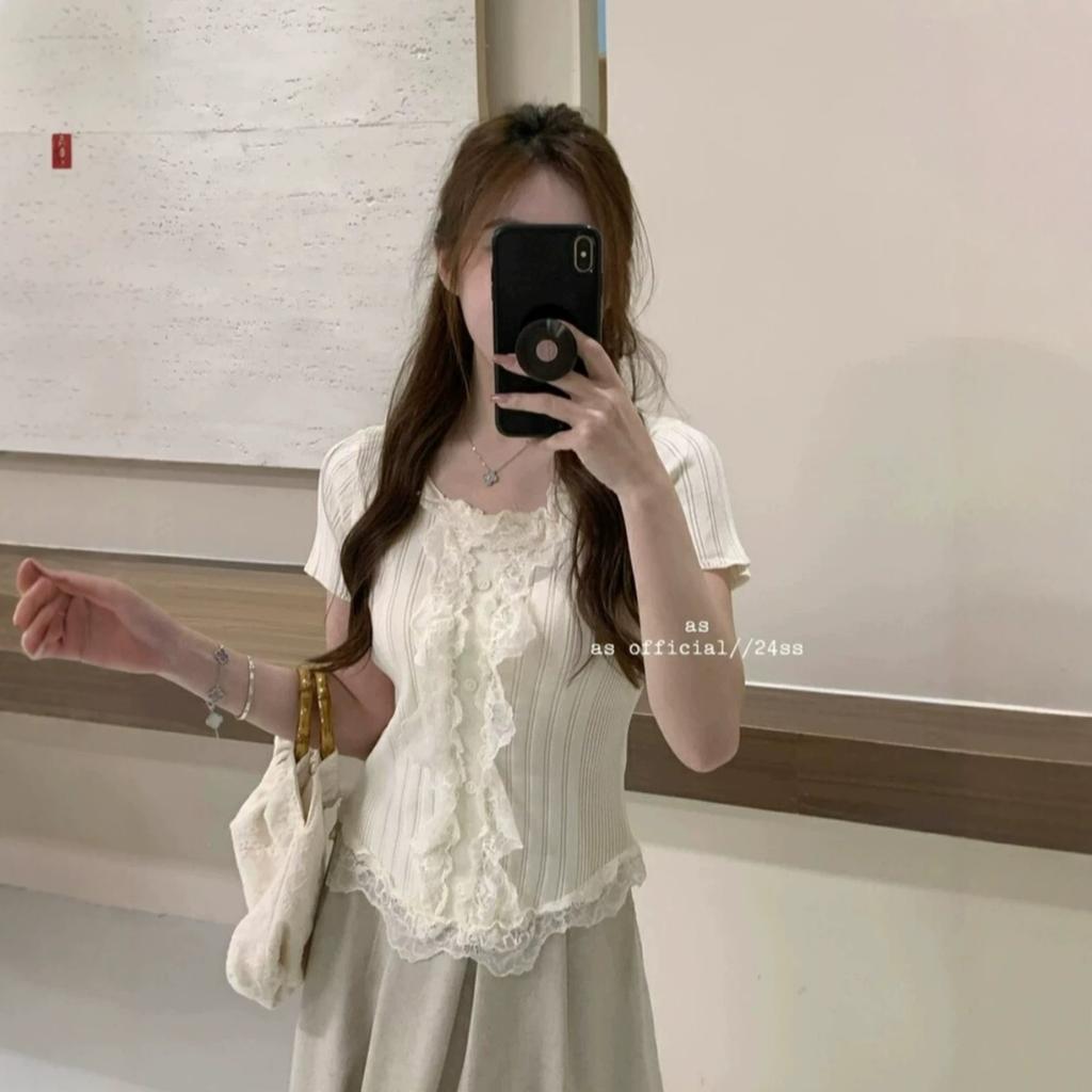 Summer High-end Lace Splicing Short-sleeved T-shirt Women's Fashion Slim-fitting and Thin Chic Foreign-style Top Ins Tide