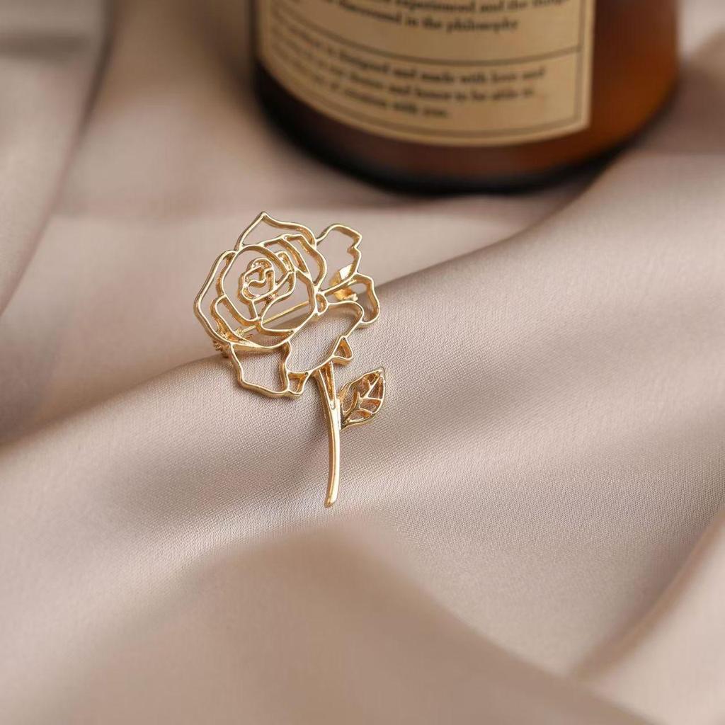 Elegant Pearl Brooch - High-End Minimalist Clothing Accessory