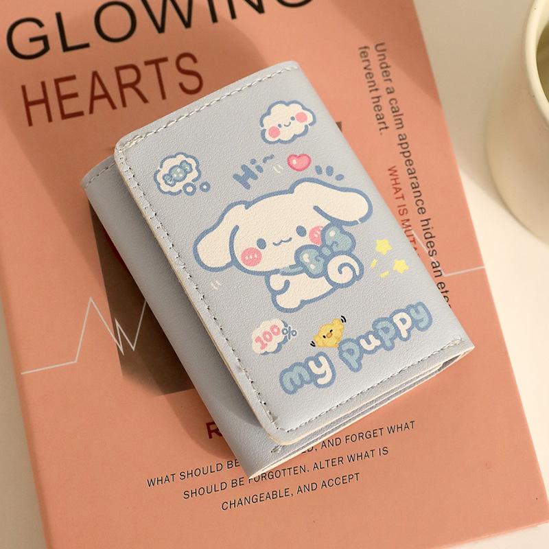 

Многофункциональный мультяшный кошелек-трифолд с собакой: Большая вместимость с несколькими слотами для карт и дизайном «два в одном» для карт и водительского удостоверения