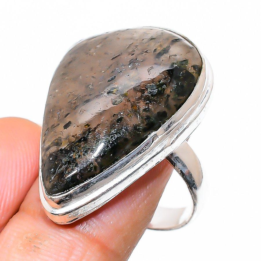 

Кольцо из стерлингового серебра 925 пробы с натуральным кварцем Лодолит ручной работы, размер 7, B6l94