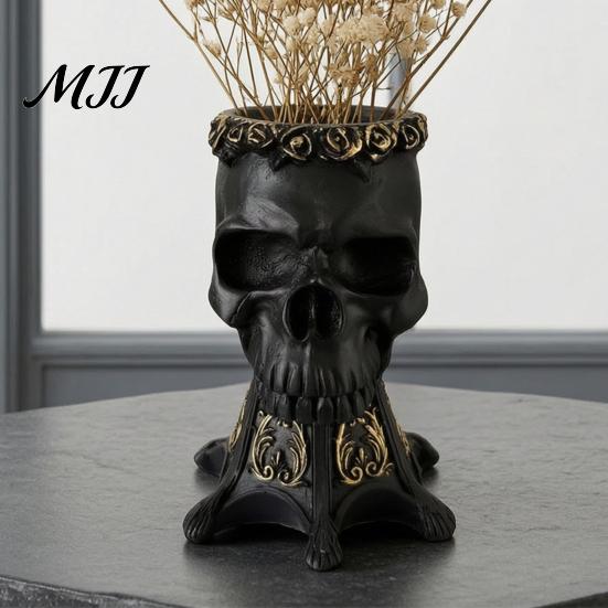 Retro Skull Ornament Gothic Vase, Spooky Resin Head Statue, Halloween Table Centerpiece Home Decor Flower Vessel for Shelf Mantel Decorative