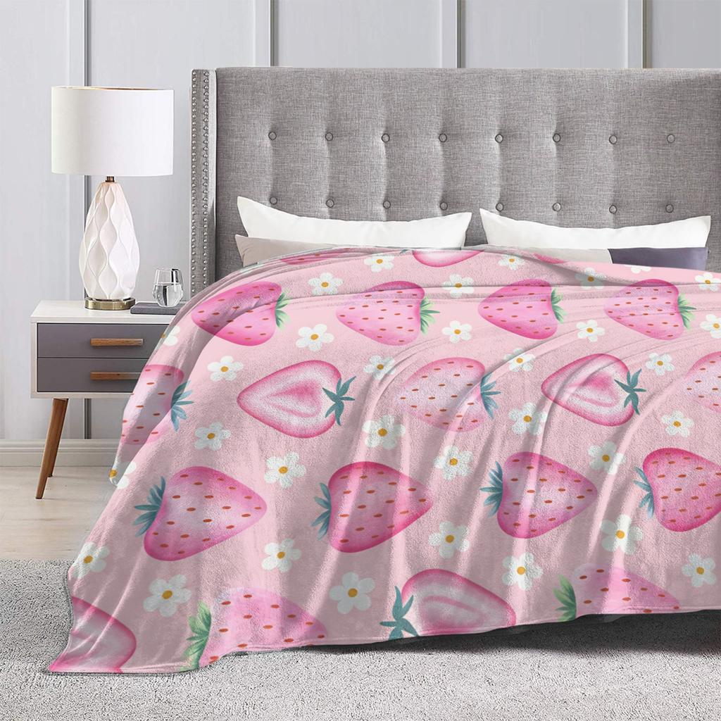 Rosa Erdbeer-Decke Camping Flanell-Kuscheldecke Für Schlafzimmer Super Warm Benutzerdefinierte Qualität Tagesdecke Geburtstagsgeschenk