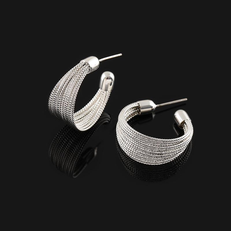 EH672 Pendientes Clip de Oreja de Estilo Metálico Europeo y Americano Sin Perforación para Bobina Antimosquitos - Círculo Grande con Aguja de Plata