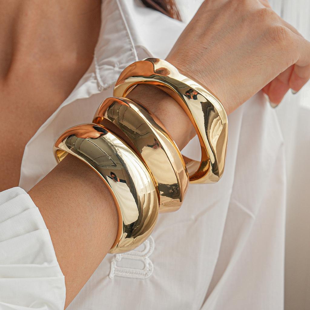 European and American Heavy Industry Acrylic Geometric Round Square Section Bracelet Niche Personalized Simple Jewelry