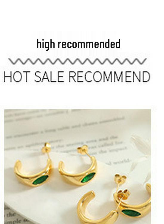 Hong Kong Retro Hepburn Style Emerald Zircon Ring
