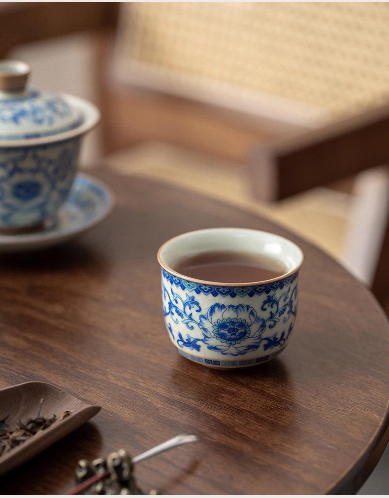 Ru Kiln Blue and White Lotus Ceramic Gongfu Teacup