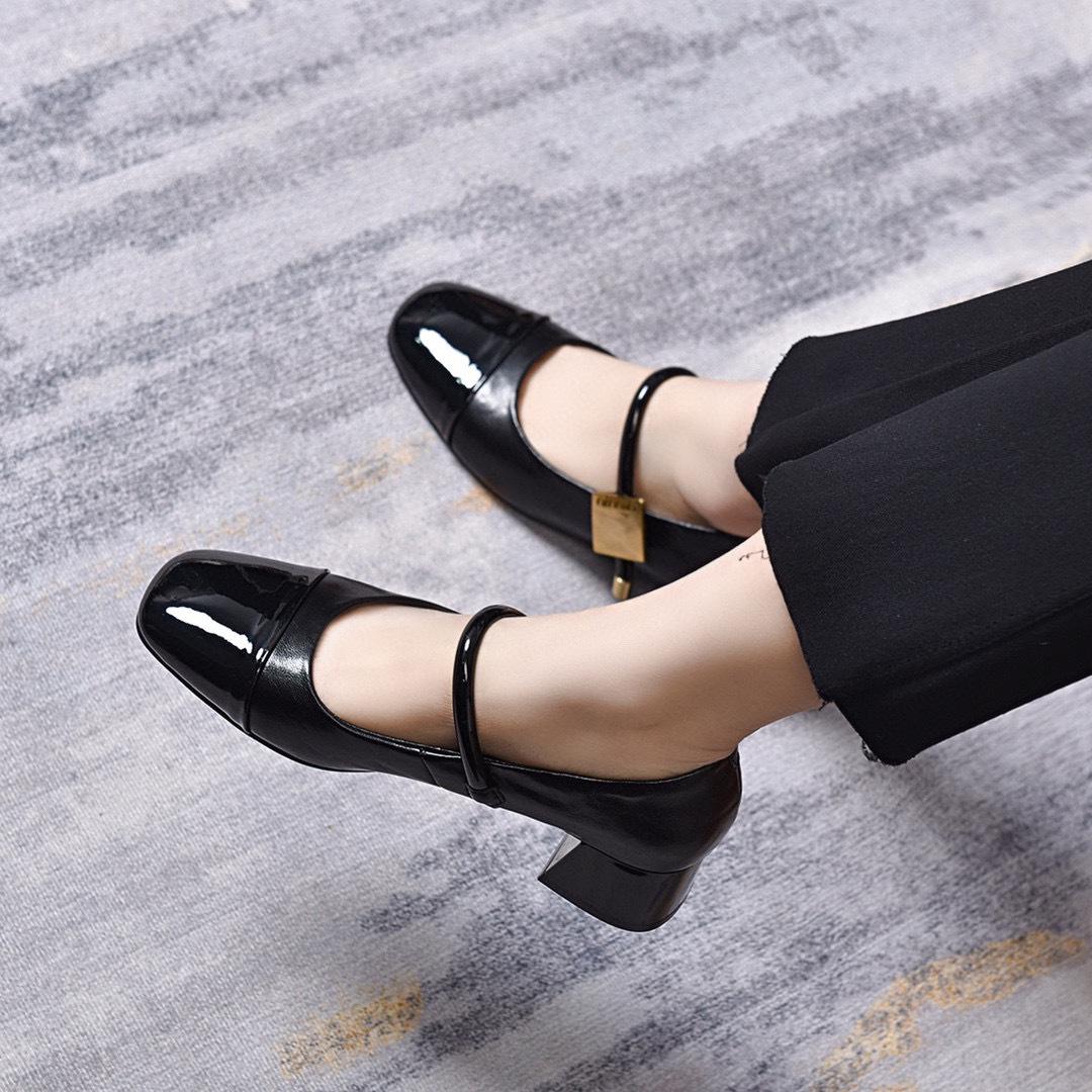 

Женские лоферы Мэри Джейн с низким вырезом и средним каблуком - Весна/Лето 2024, корейский стиль, свежий и уникальный дизайн 35 чёрный