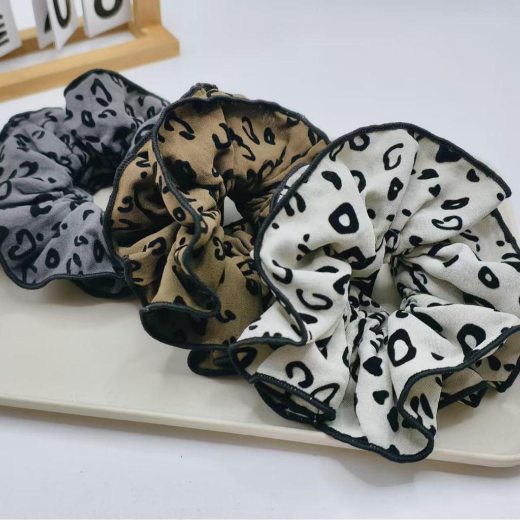 Elegant Leopard Print Double-Layer Hair Tie for Low Ponytails – High-Class Accessory