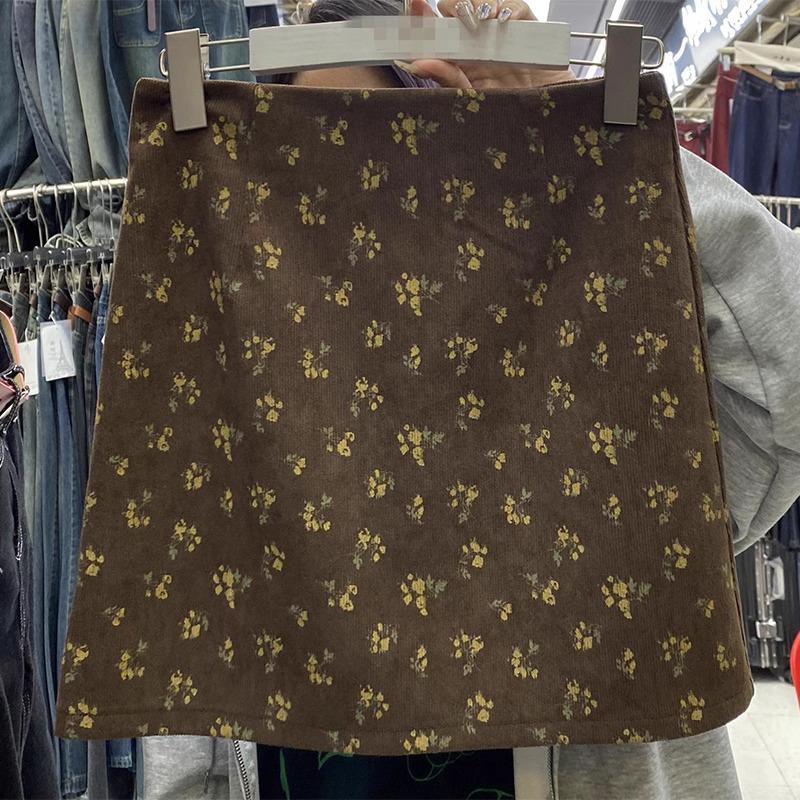 

Вельветовая юбка миди А-силуэта с цветочным принтом и высокой талией - Осень/Зима 2024, корейский ретро стиль XS