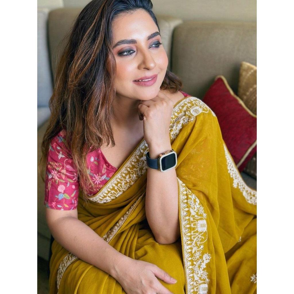 Party Wear Premium Rangoli Silk Saree – Elegant Wedding Collection with Embroidery Lace Border & Digital Print Blouse