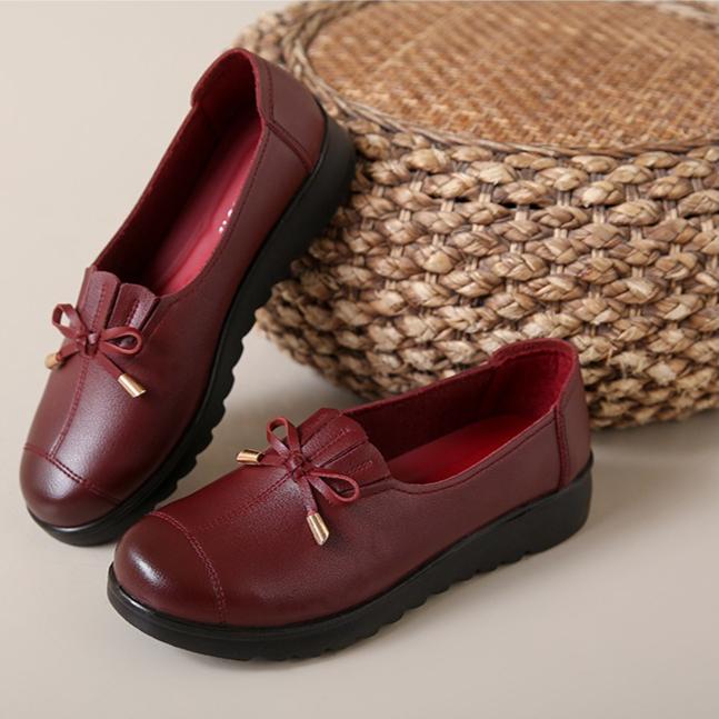 Spring and Autumn New Soft Soled Leather Comfortable Single Shoe Bow Decoration Shallow Mouth Anti Slip Mom Shoes Women's Shoes