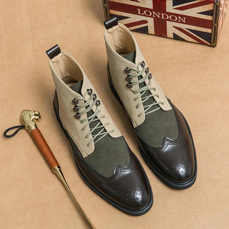 Fashion Retro Black High Top Men's Brogue Shoes Pointed-Toe Lace-Up Leather Boots Comfortable Dress Boots for Men 2025 Botas Para Hombre