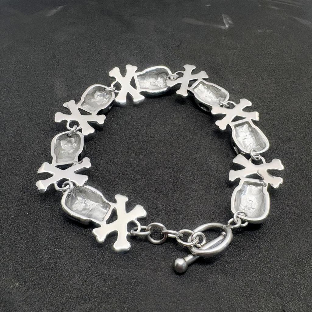 Men's Non-Fading Titanium Steel Skull Bracelet - Trendy Retro Fashion Accessory