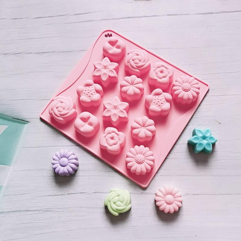 1Pcs Kitchen Handmade Baking Tool Mini 14 Cavity 7 Small Flower Shaped Candy Chocolate Cookies Silicone Mold