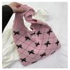 The new ins bag is specially designed for knitted bags, bow bags, woven bags, and large-capacity tote bags for women.