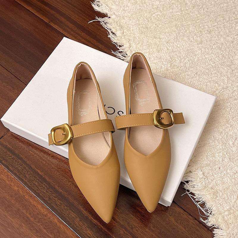Mary Jane Low Heel Shoes Belt Buckle Single Shoes Women's Design Sense Niche Middle Heel Shallow Mouth Pointed Temperament Thick Heel Shoes