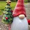 Nieuw Kerstman Beeld Kerst Huisdecoratie Kabouter met Kerstboom Ornamenten Tuin Micro-landschap Decor Hars Handwerk