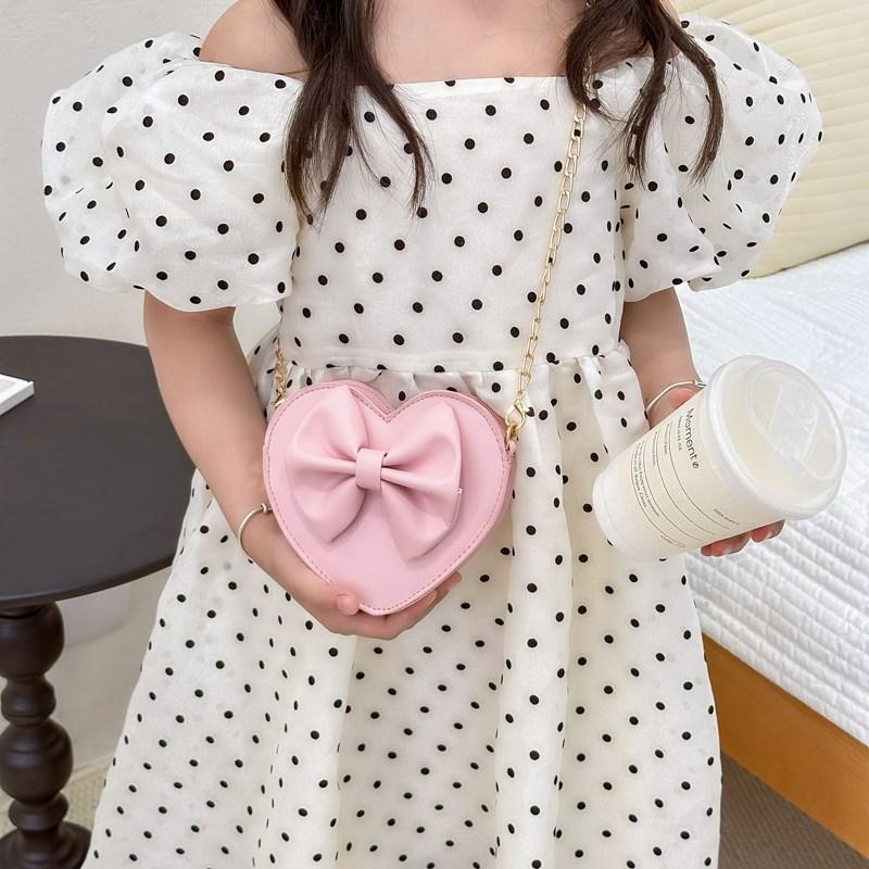 Solid Knot Butterfly Color Heart Shaped Children Crossbody Bag For Daily Use