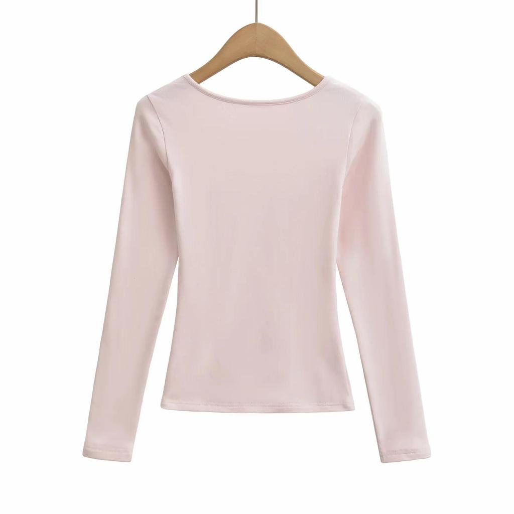 Women's Slim Fit Black U-Neck Long-Sleeve Shirt - Spicy Girl Collection, Perfect Base Layer for Autumn and Winter.