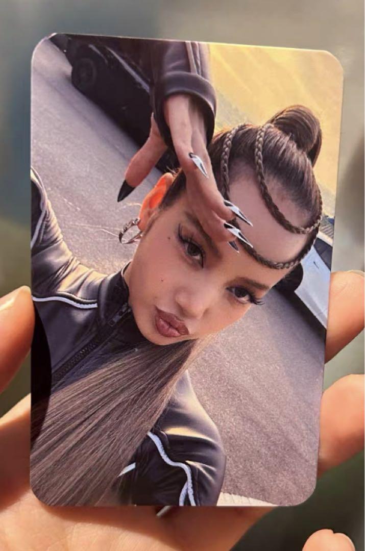 

[USED] BLACKPINK Shanghai Pop-Up Lisa Purchase Bonus Trading Card B