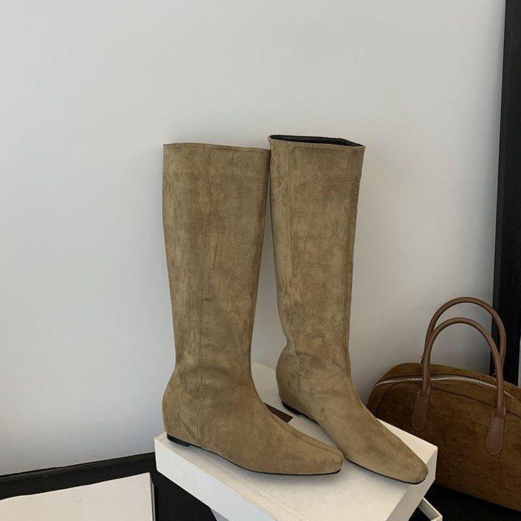 Pile boots women's autumn and winter wasteland beautiful and thin cowboy boots new western inner height increase 2025 rad fold tip