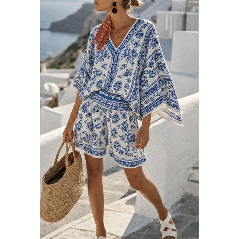 16 European and American summer printed beach blouse vacation casual bikini beach bat sleeve set