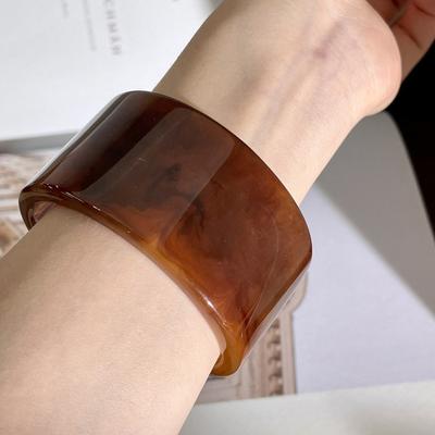 Acrylic Bracelet Retro Style Irregular Geometric Design Women Bangle Handmade Statement Bracelet Fashion Accessory