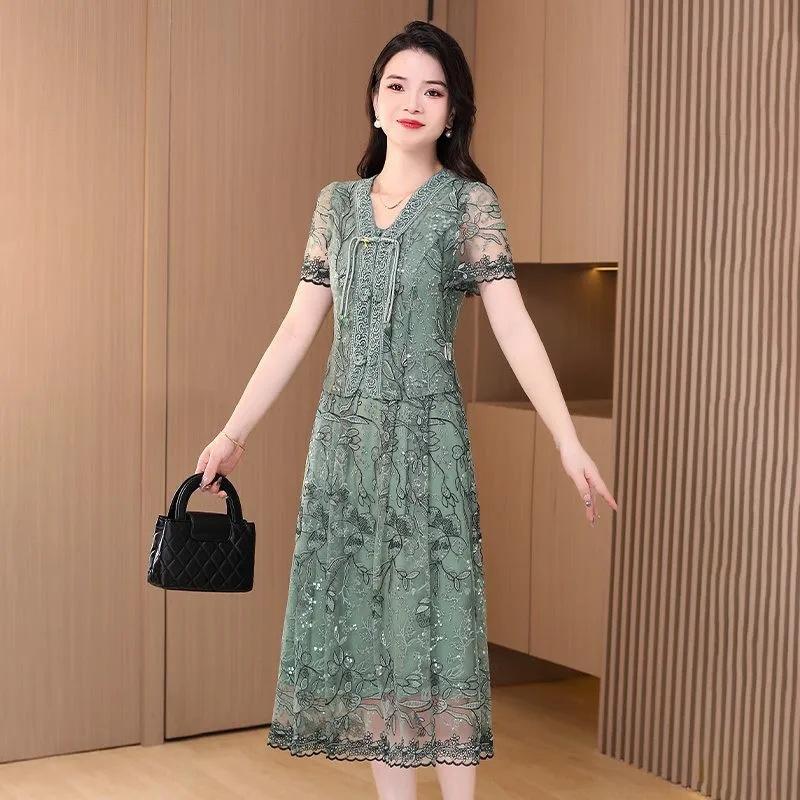 New women's summer fashion suit, love night mesh fragrant embroidery dress, fake two-piece temperament skirt