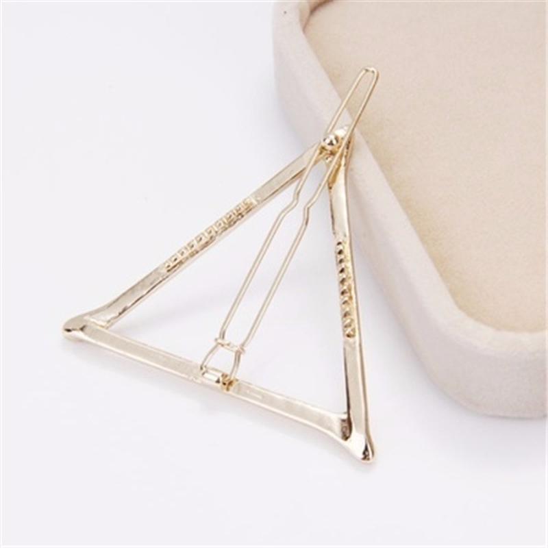 

2Pcs Minimalist Style Charm Geometric Triangle Hairpin Hair Clip for Women Girl 1pcs
