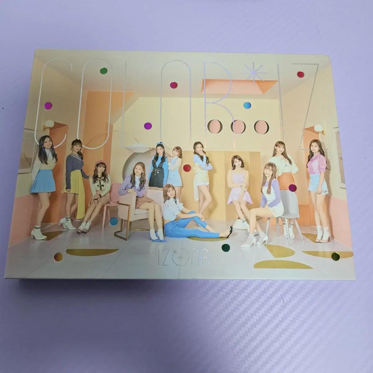 

Альбом Iz*one Color Eyes Цветовая версия